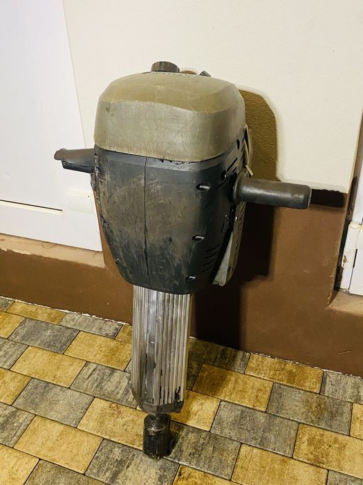 Ciocan demolator Wacker Neuson BH23 – puternic, fiabil, gata de lucru!