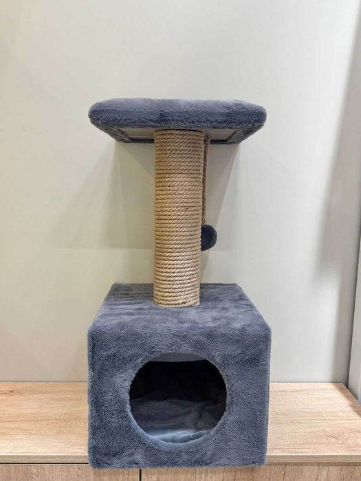 Зайцева - Домик-когтеточка «Том» квадратный с полкой