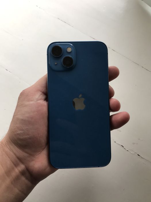 iPhone 13 256g blue