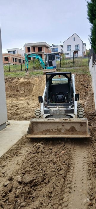 Excavatii Constructii demolari cu Utilaje miniexcavator deszapezire