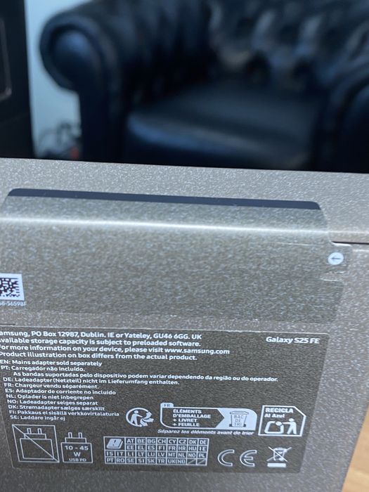 Samsung Galaxy S25 FE • 128 GB • Jetblack