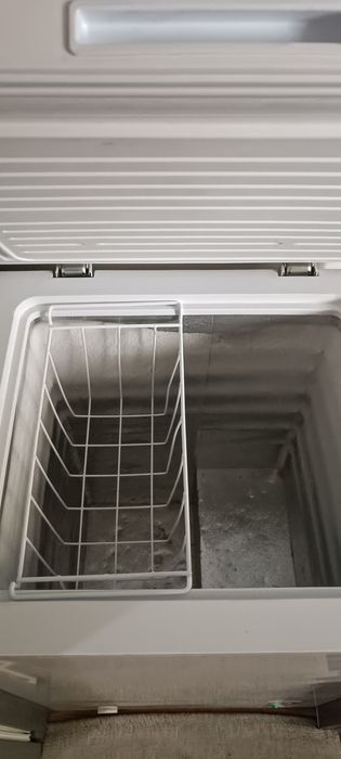 Продам холодильник и морозильный ларь