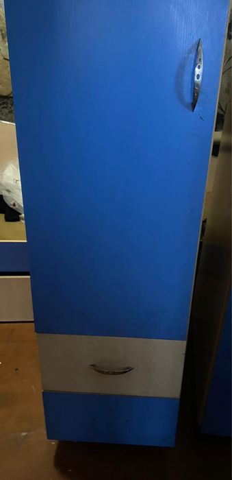 Шкафы для вещей и предметов