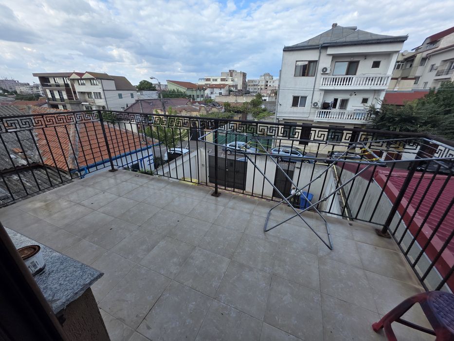 Apartament 2 camere de închiriat - utilitățile incluse în chirie – zona Victoria, Constanța