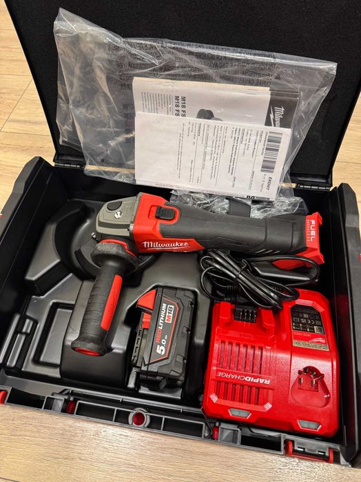 НОВ Акумулаторен ъглошлайф Milwaukee M18FSAG125X батерия зарядно куфар