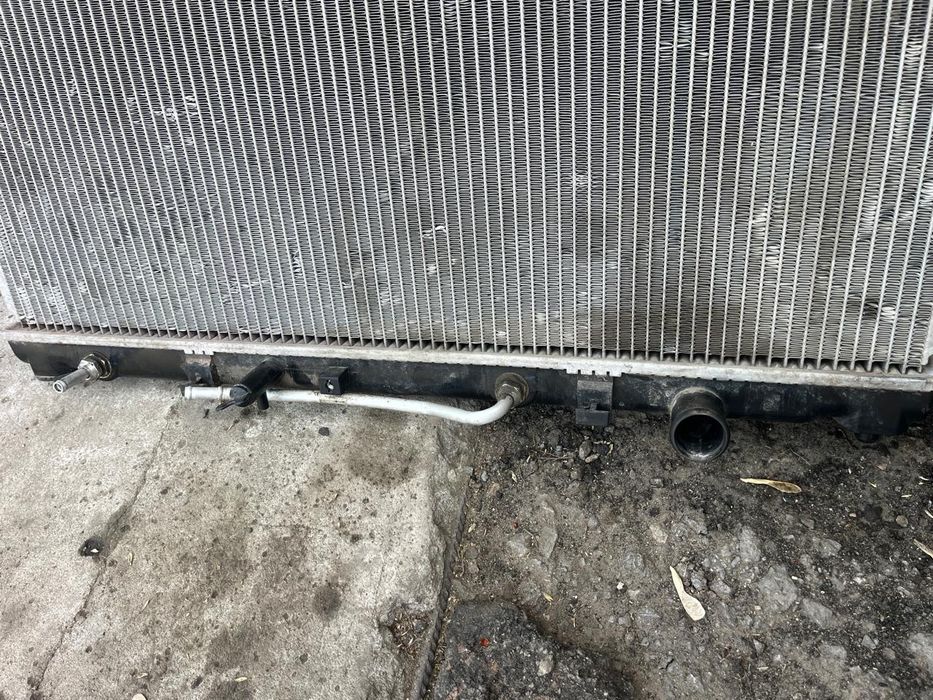 Радиатор  камри 2,4