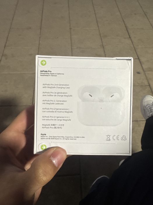 Продам срочнг AirPods Pro2