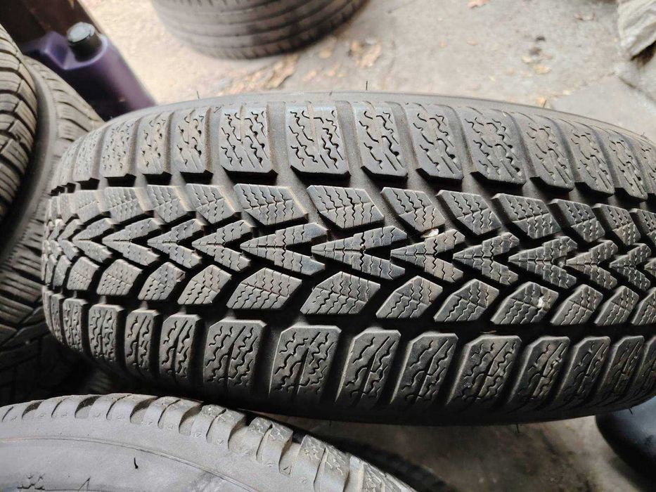 4бр.Зимни гуми 185/65/15 Dunlop Winter Response