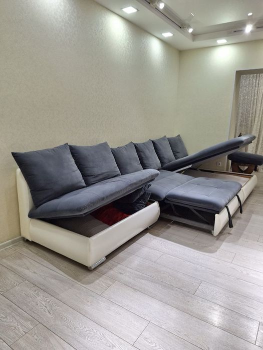 Модульный диван б/у