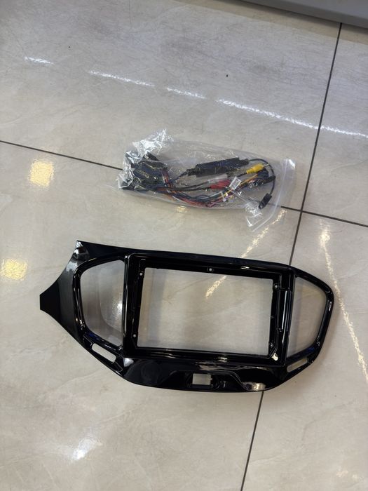 Teyes monitor uche ramka kabel Lada Vesta uchun