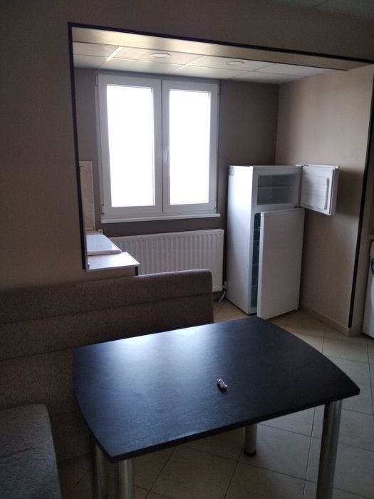 Дава се под наем Четиристаен апартамент в Плевен, 9-ти квартал - 100 кв.м за 459 € - Снимка #4