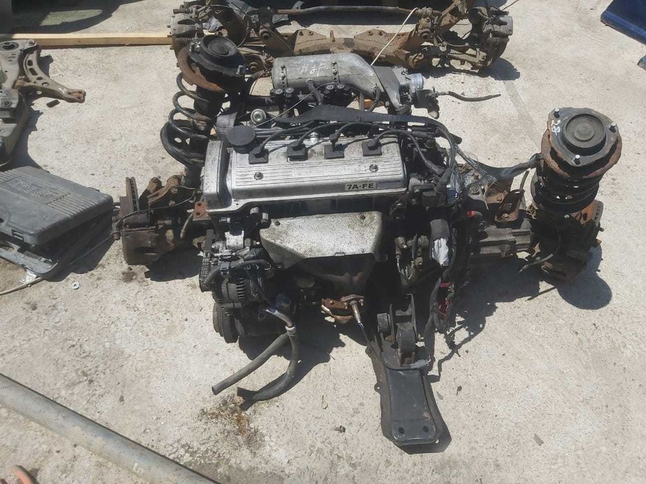 двигатель на toyota avensis