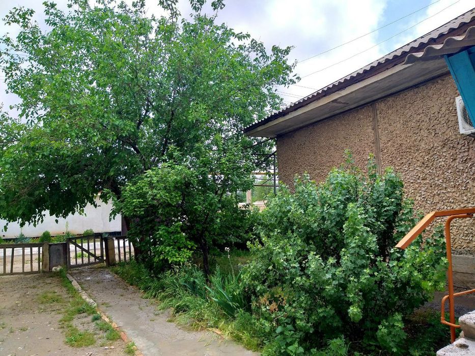 Продаётся коттедж в г. Навои аэропорт.