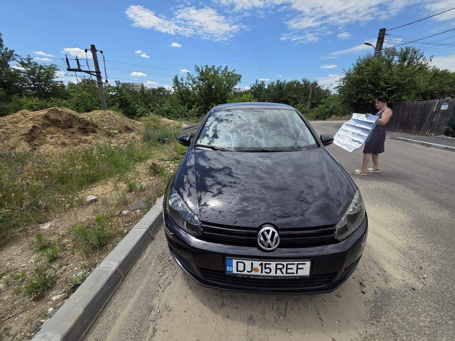 Vând mașină Volkswagen golf 2012