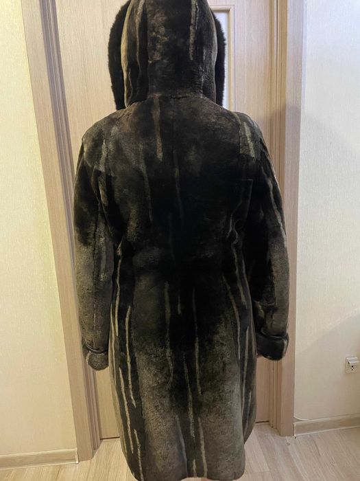 Продам шубу 12000тг