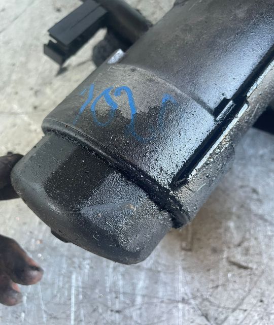 Carcasa filtru ulei 038 115 389C BBB Volkswagen VW Passat B5.5 (facel