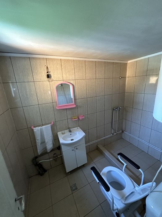 Vand casa la Cacova Ierii