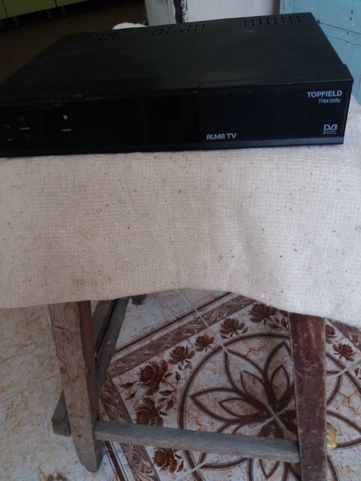 Приставка АлмаTВ дигитал