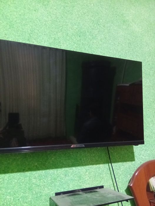 Samsung TV 32 lik