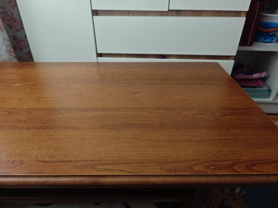 Стол журнальный коричневый