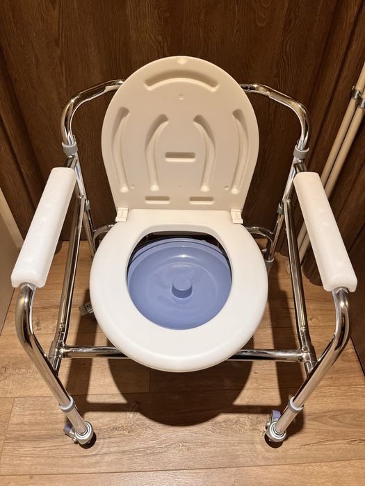 Scaun toaleta / WC mobil