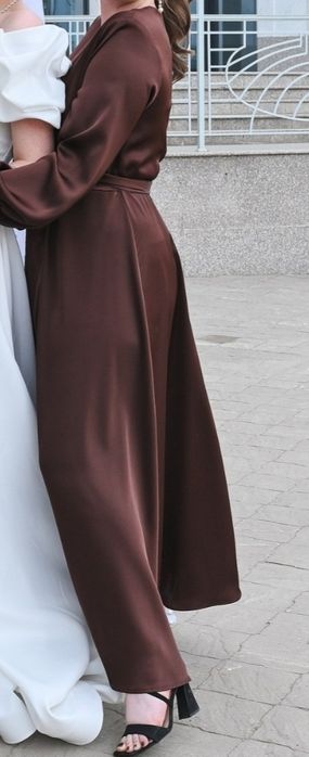 Продам шоколадное платье