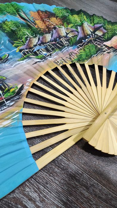 Веер интерьерный