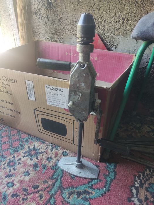 Продам ручную дрель
