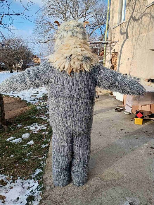 Кукерски костюми