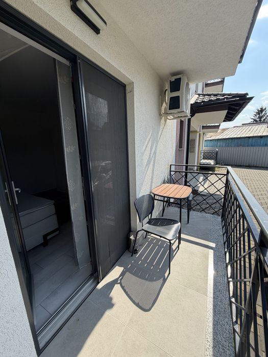 Inchiriez apartament