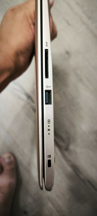 Ноутбук Acer Swift SF 113-31, торг