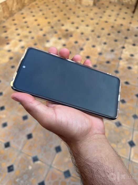 Redmi note 12 8+8/128gb sotladi srochna