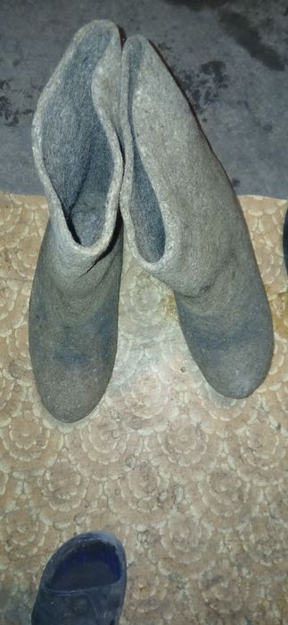 Продам Валенки Зимние.