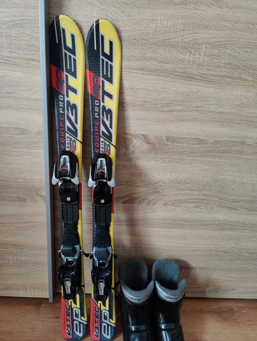 Vand clapari si skiuri copii  - marime 34 35