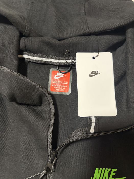 Nike Tech Fleece 12-13