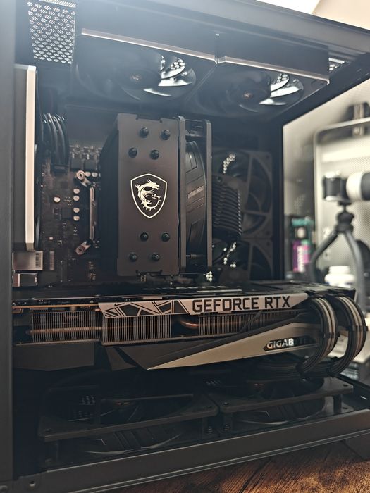 14-ядрен RTX 3080 / 32GB RAM / Intel 13500 / 512GB NVME Геймърски Компютър