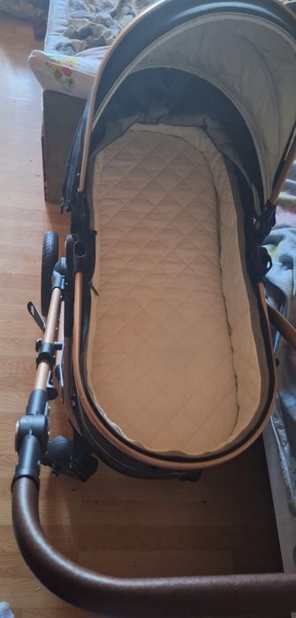 Продам коляску для новорождённого