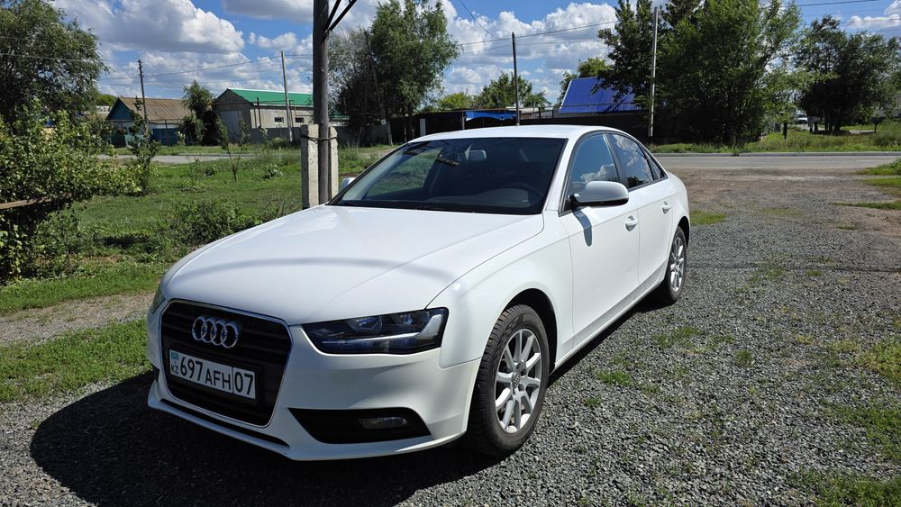 Audi A4 1.8 tfsi 2012г