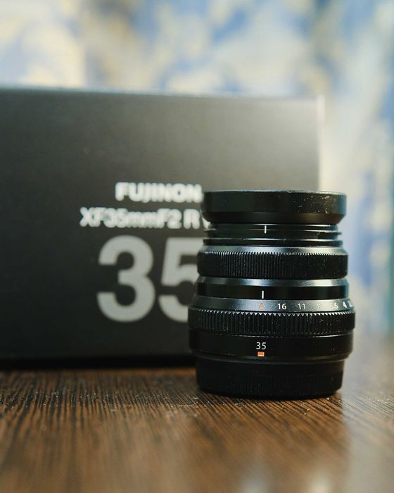 Fujifilm XF 35mm f/2 R WR