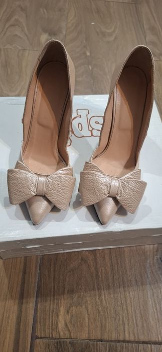 Pantofi eleganți, din piele naturala