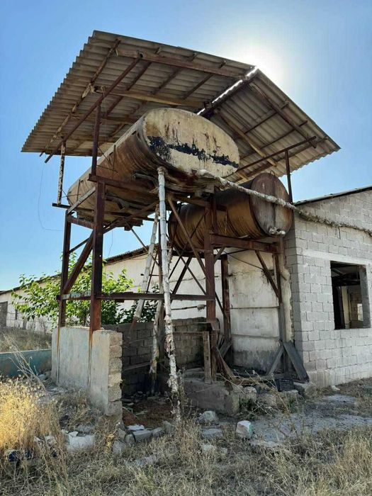 Продаётся  9 300 м² птицеферма.