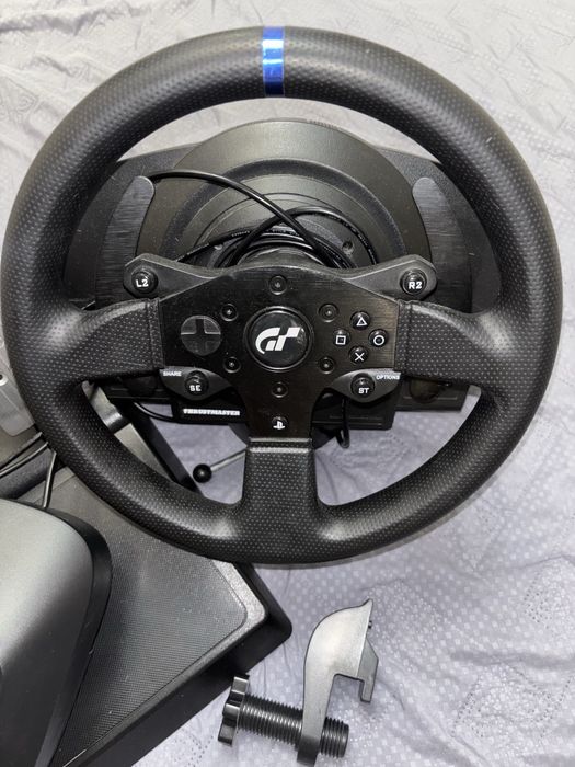 Игровой руль Thrustmaster T300+МКПП6/R