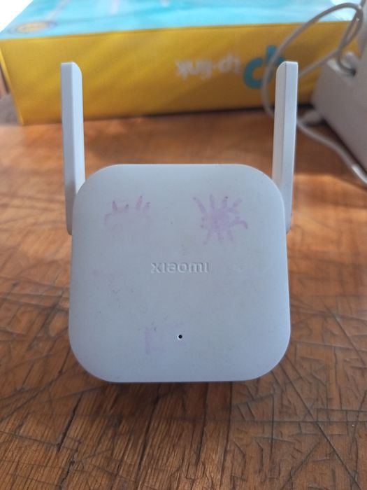Продаётся уселитель вай фай xiaomi