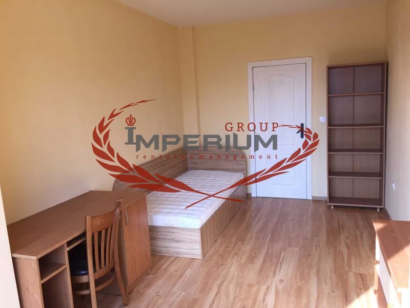 Дава се под наем Тристаен апартамент в Варна, Възраждане 1 - 90 кв.м за 612 € - Снимка #4