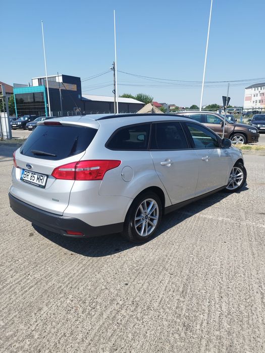 ford focus an 2015 proprietar, benzina 168000 km