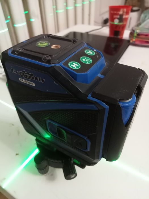 Нивелир, лазерный уровень