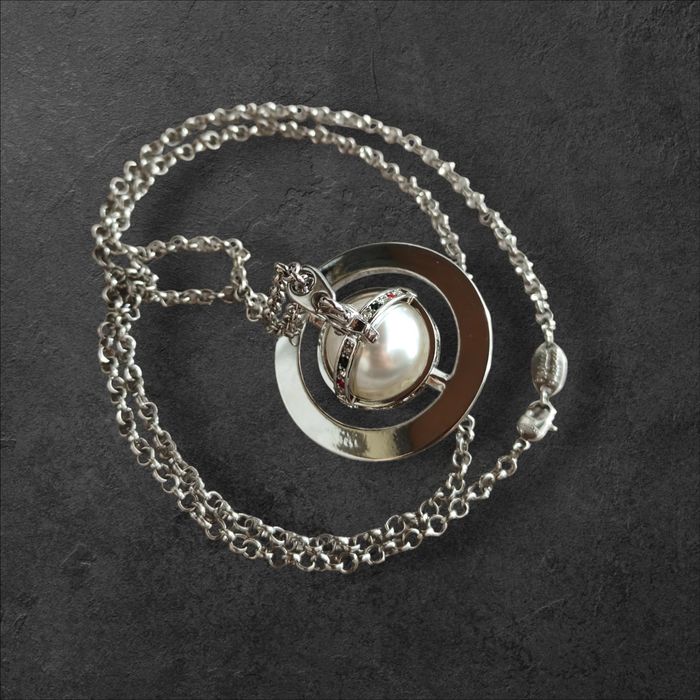 vivienne westwood - Moda si frumusete | OLX.ro