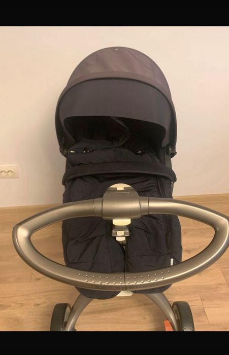 Cărucior Stokke Xplory – stare excelentă + geantă de iarnă + plasă țân