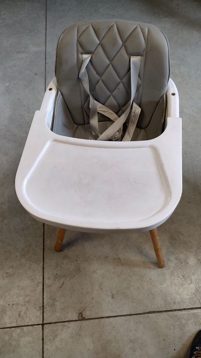 Scaun masa bebe, inaltator copii
