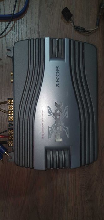 CD Soni усилвател Soni комплект с всички кабели бушон всичко работи